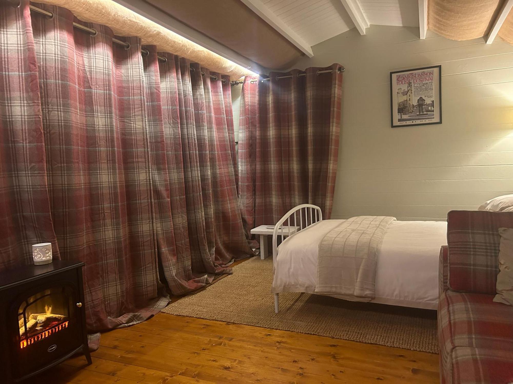 The Creevy Cabin Ballure Kültér fotó